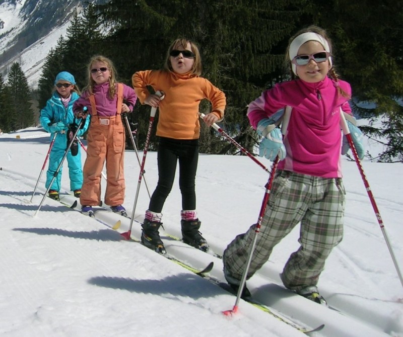 Enfant au ski de fond